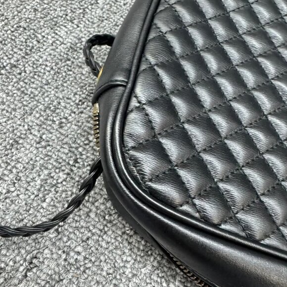 Gucci Laminated Nappa Web Trapuntata GG Shoulder Bag 588-032225 - Picture 9 of 16